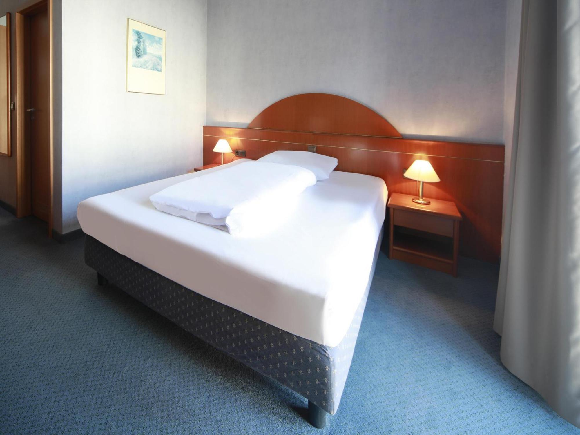 Hotel Gotha-hbf 3*